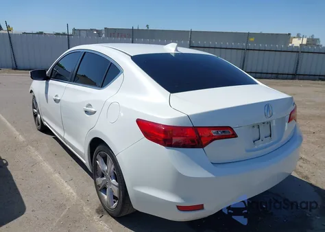 2014 Acura Ilx 2.0L z USA, uszkodzony, nr VIN 19VDE1F34EE008765